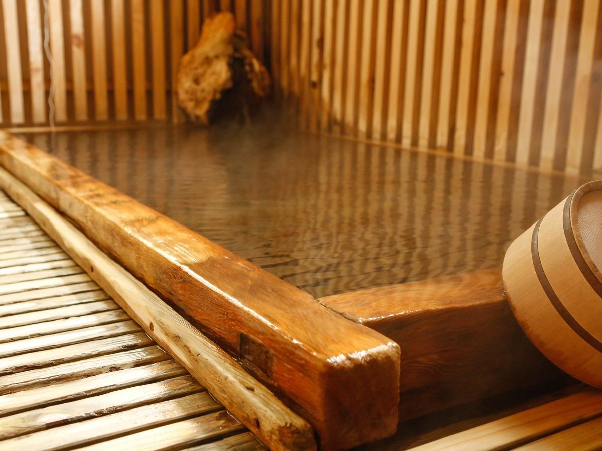 源泉掛け流しの宿albergo湯楽 Yugawara Luaran gambar