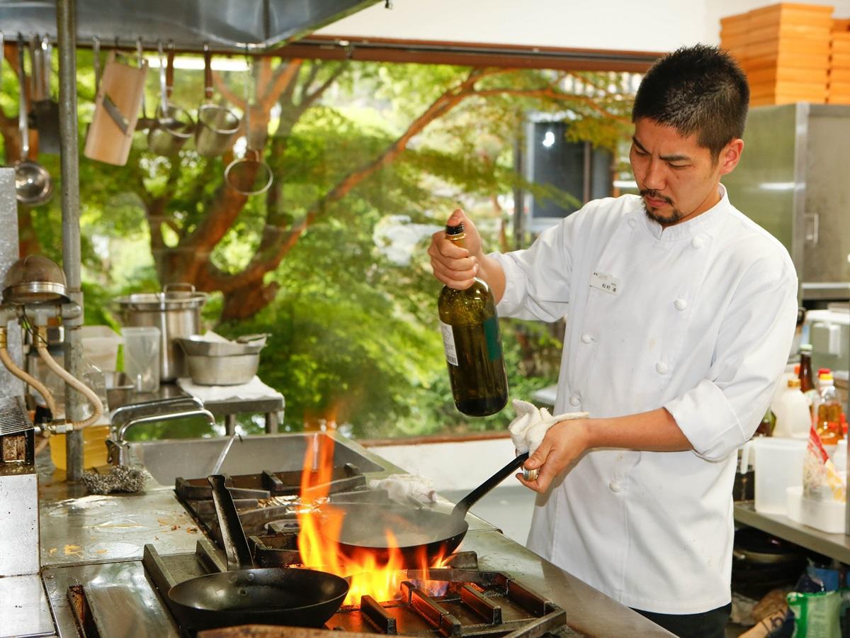 源泉掛け流しの宿albergo湯楽 Yugawara Luaran gambar